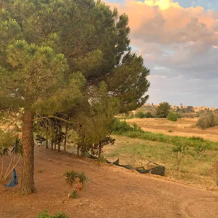 Rosa Tra Campagna E Mare Отель