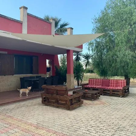 Отель Rosa Tra Campagna E Mare 4*